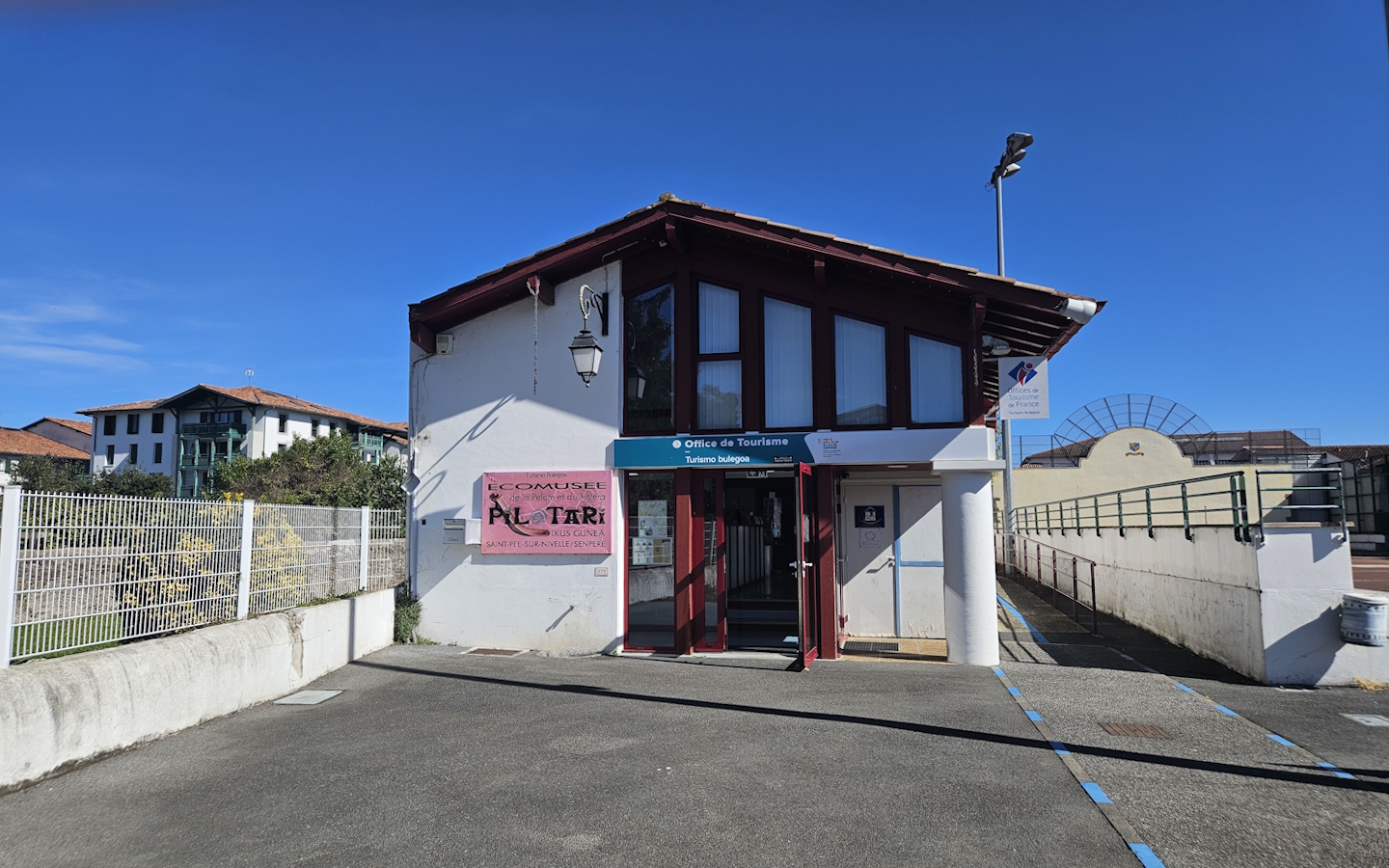 Bureau d'Accueil Touristique de Saint-Pée-sur-Nivelle - Office de Tourisme Pays Basque