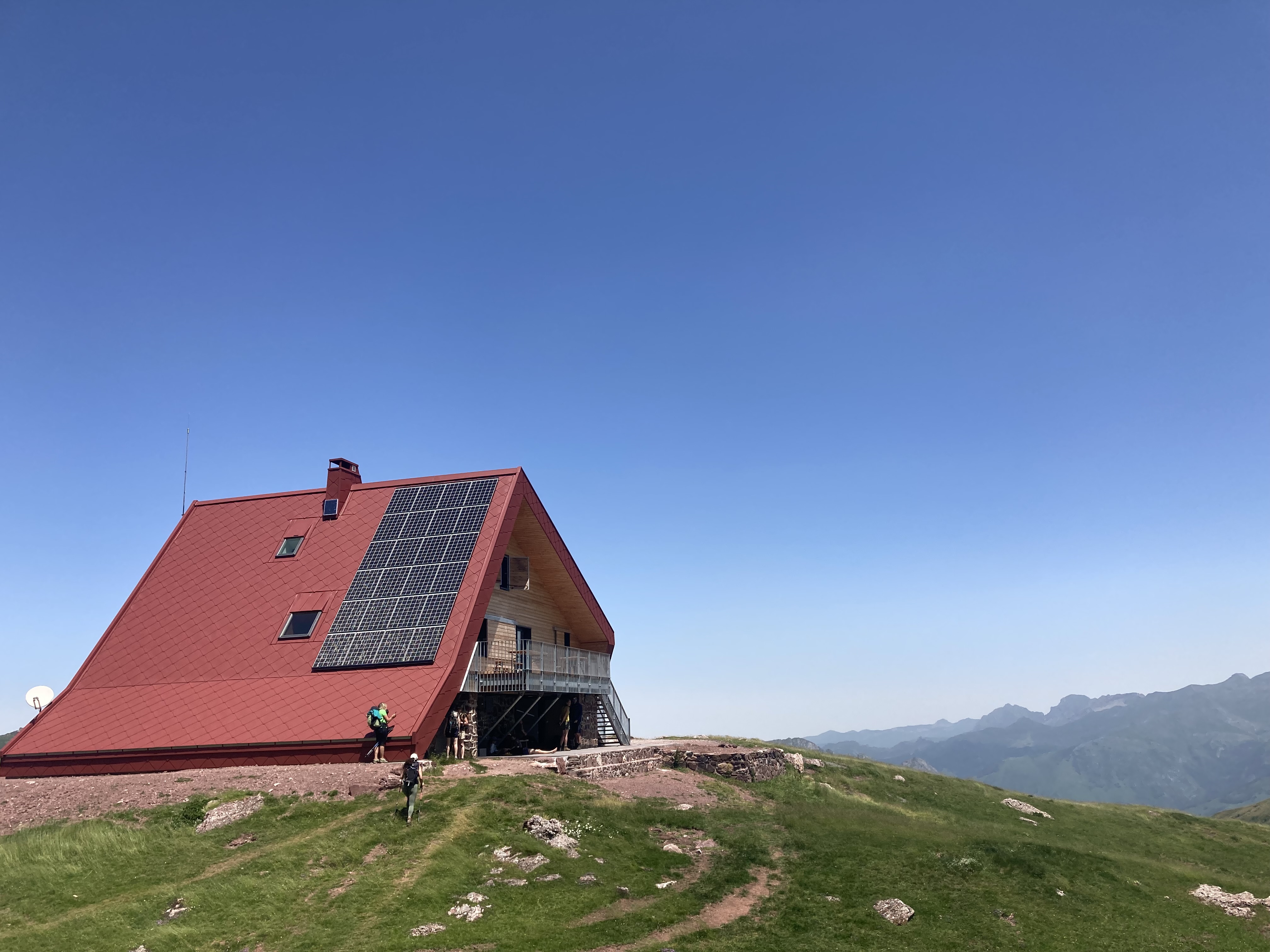 Refuge d'Arlet, Borce