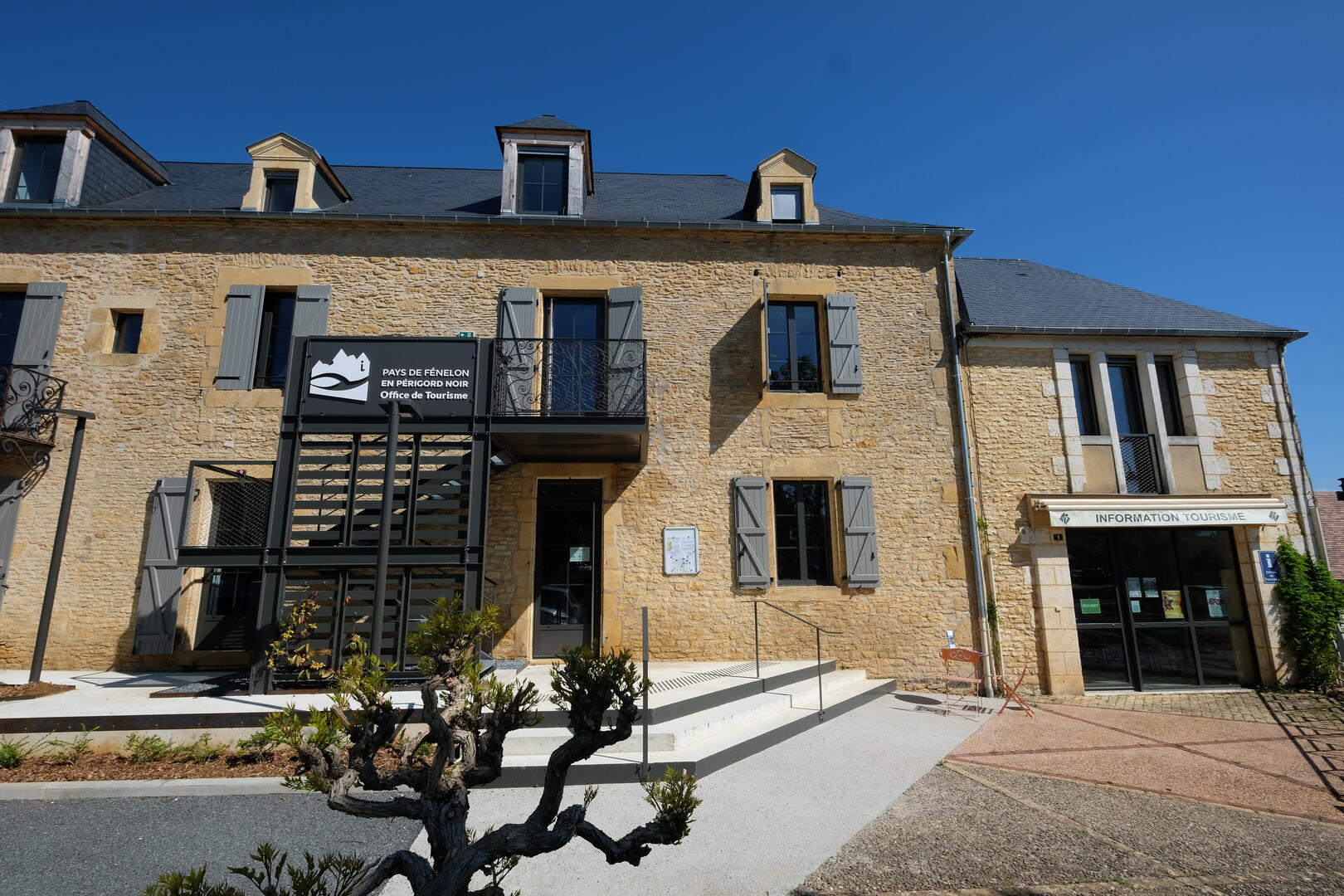 Bureau d'information de l'Office de Tourisme Pays de Fénelon en Périgord Noir