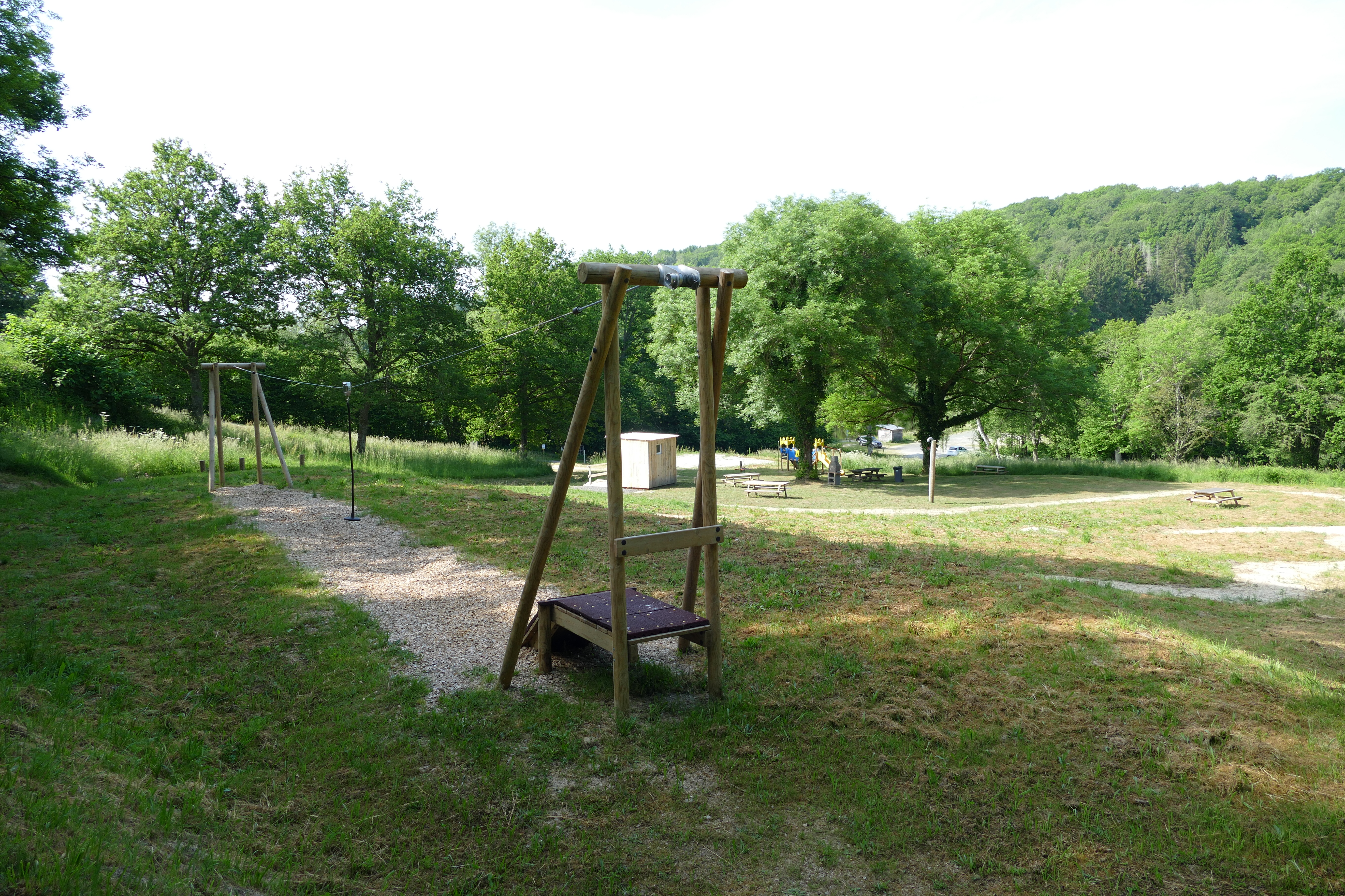 Etang de Jarmenet : Aire de pique-nique et de jeux, Dontreix - photo 4