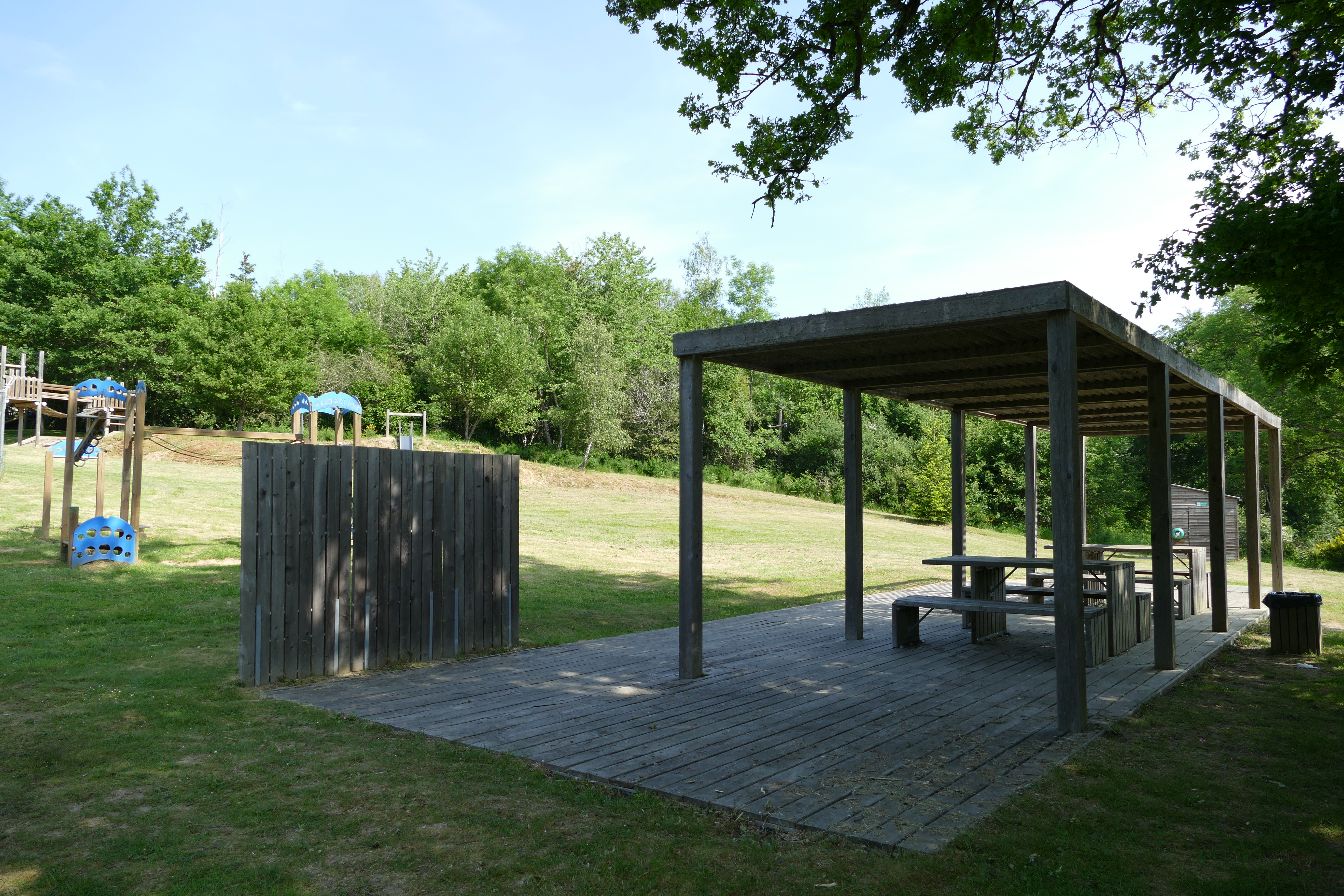 Parc de Coux : Aire de pique-nique et de jeux, Auzances - photo 4