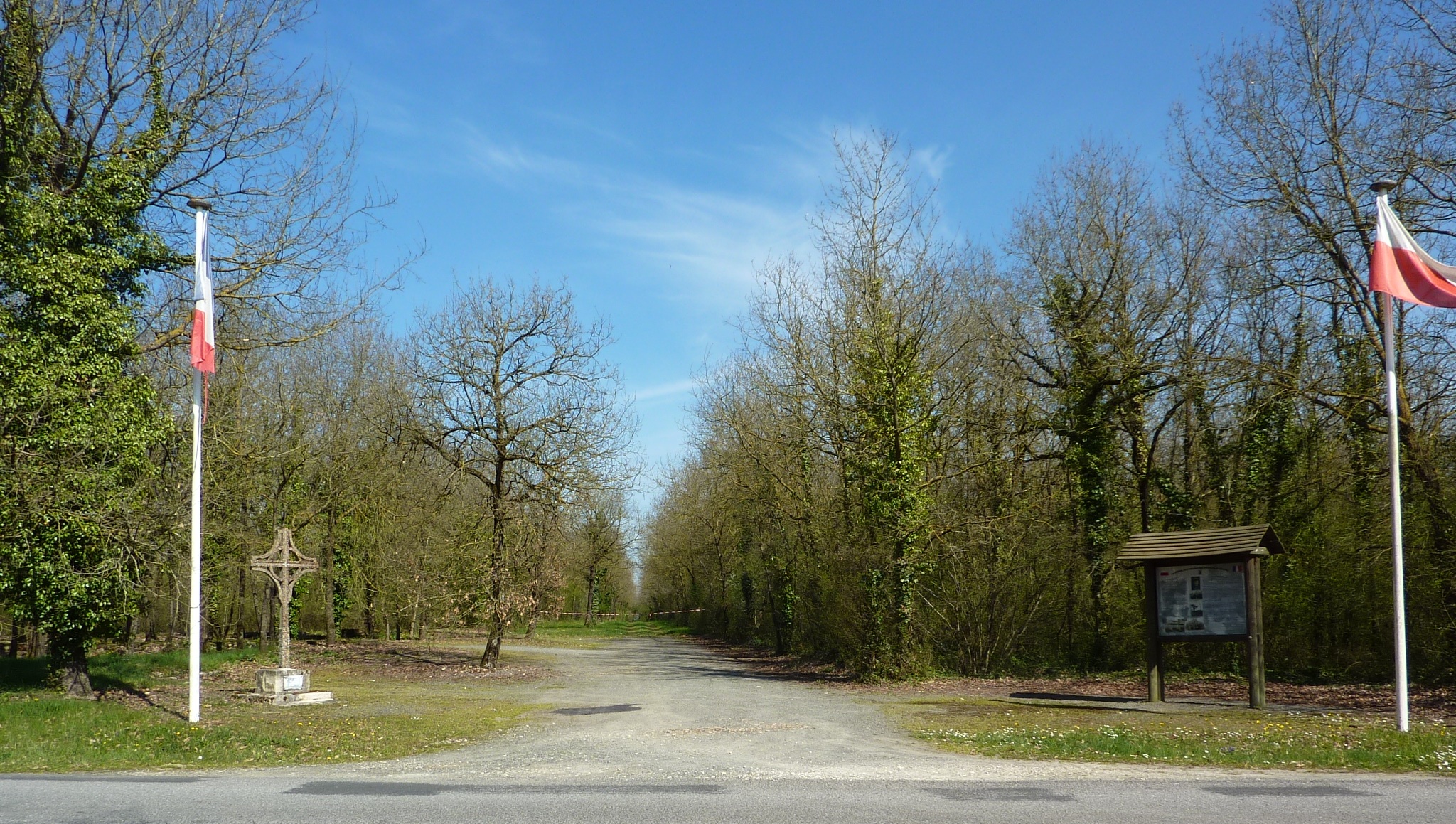 Le mémorial de Veluché, Assais-les-Jumeaux - photo 5