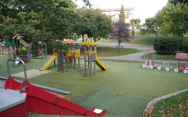 Aire de jeux Ducontenia