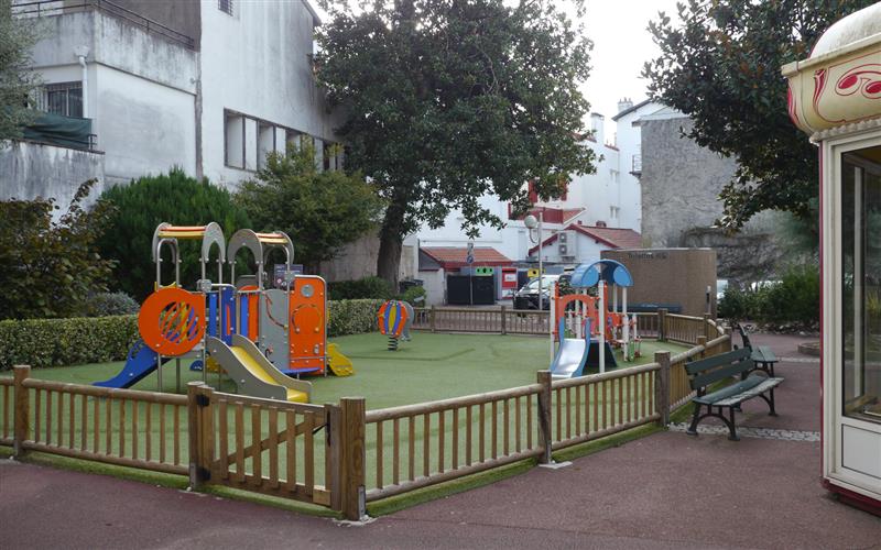 Aire de jeux Parc Jean Moulin
