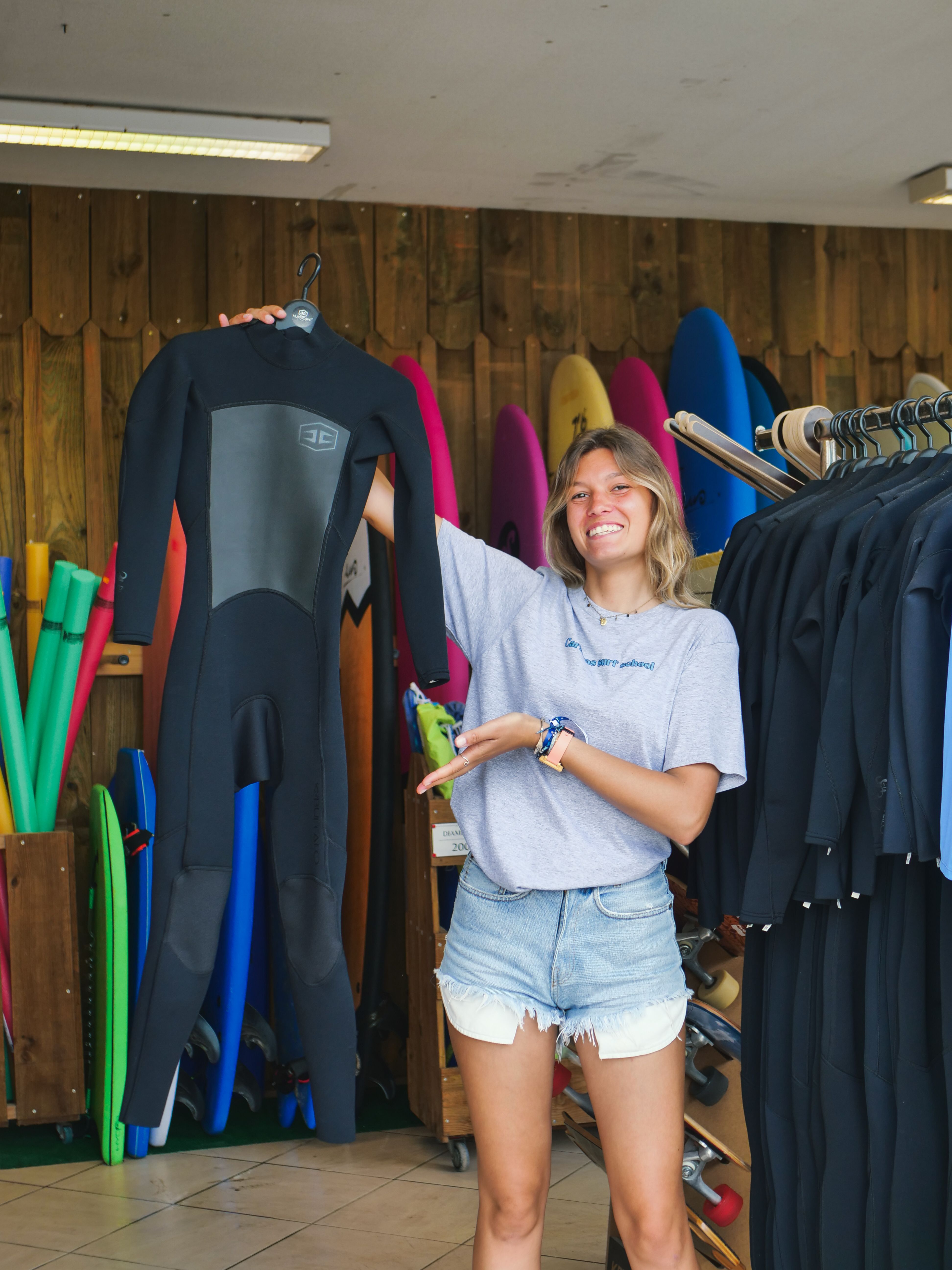 Carakas Surf School