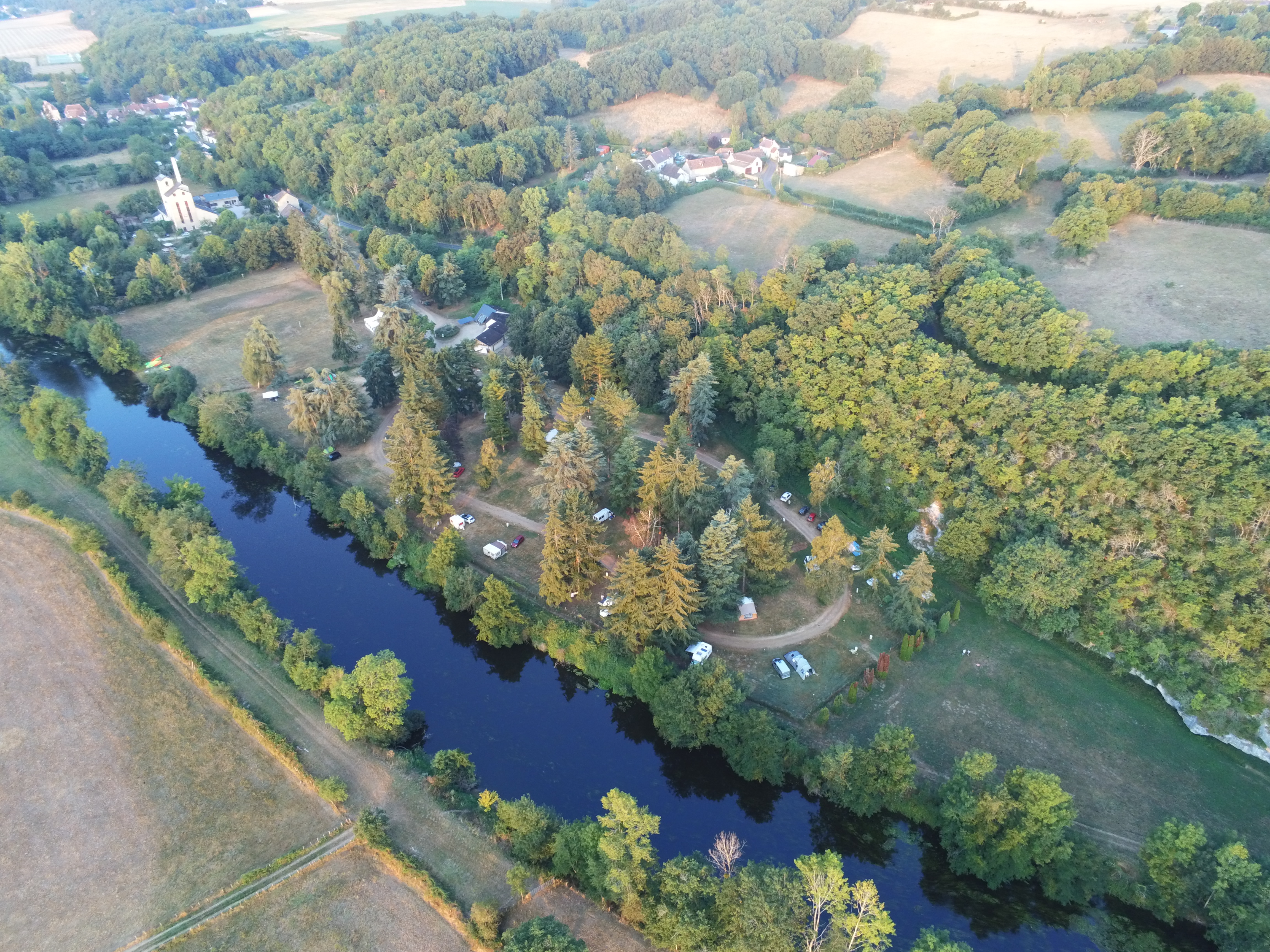 Camping Le Grand Pré, Saint-Pierre-de-Maillé - photo 12