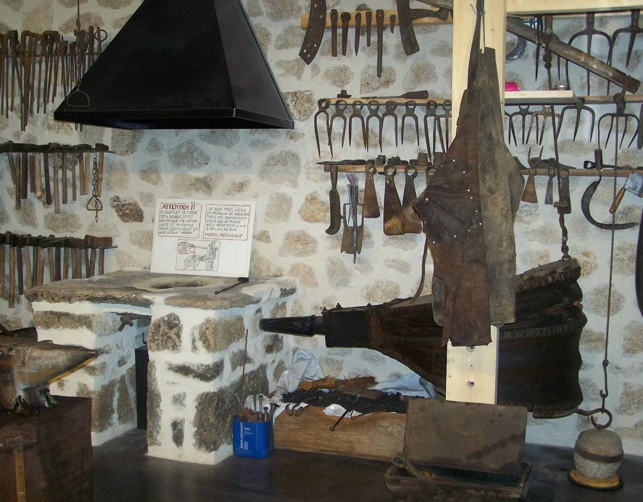 La Forge de Charles : Exposition : "Quatre saisons à la fermé"