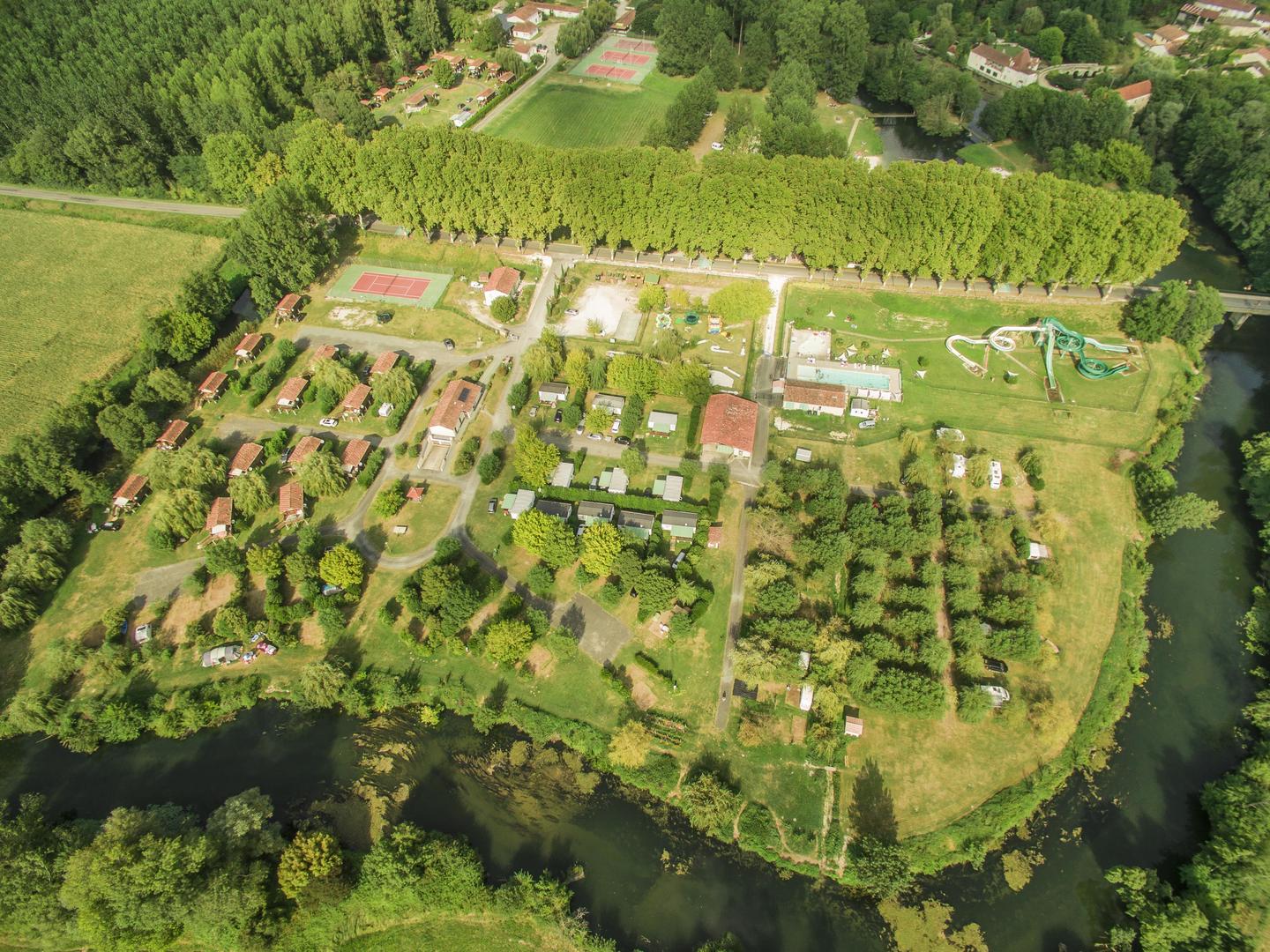 Camping la Dordogne Verte, Saint Aulaye-Puymangou - photo 6