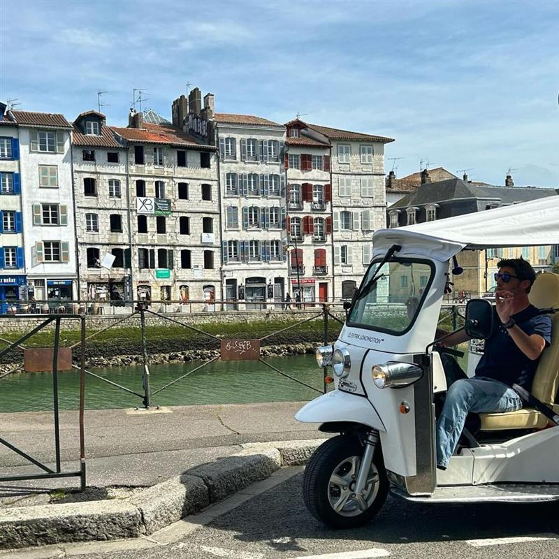 Balade en Tuk Tuk
