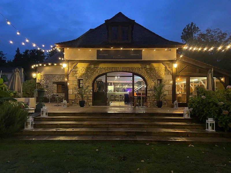 Chez Joséphine