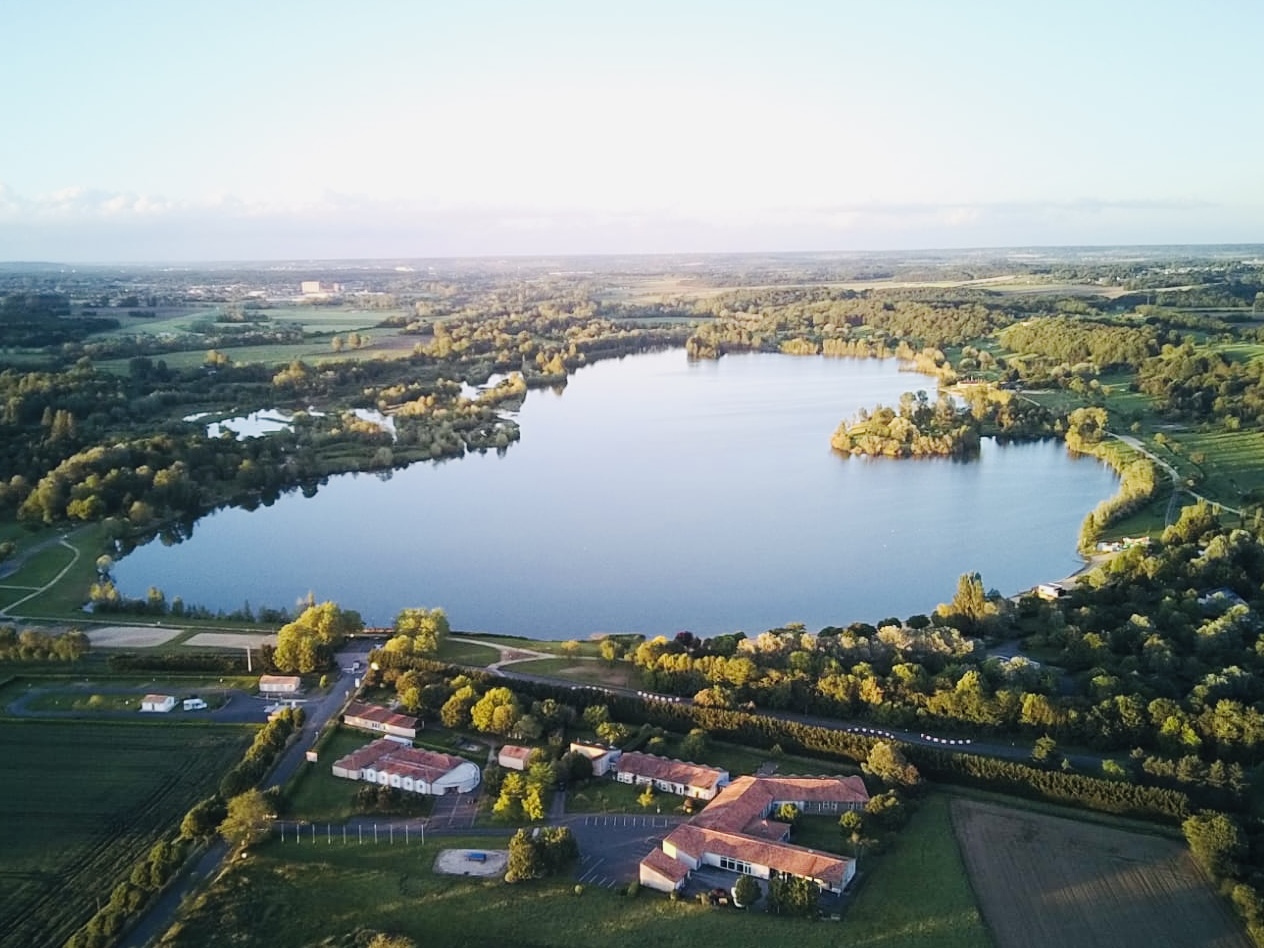 Ethic Etapes Lac de St Cyr, Beaumont Saint-Cyr - photo 7