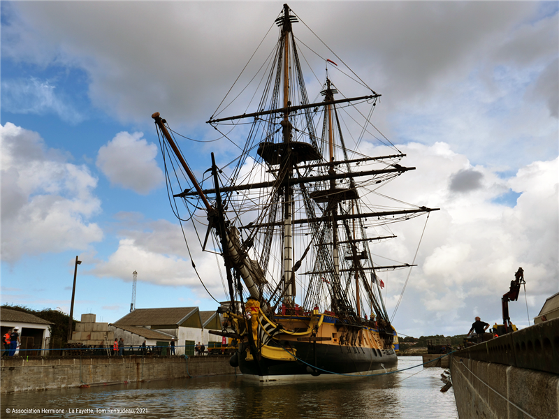 L'Hermione au port de Bayonne