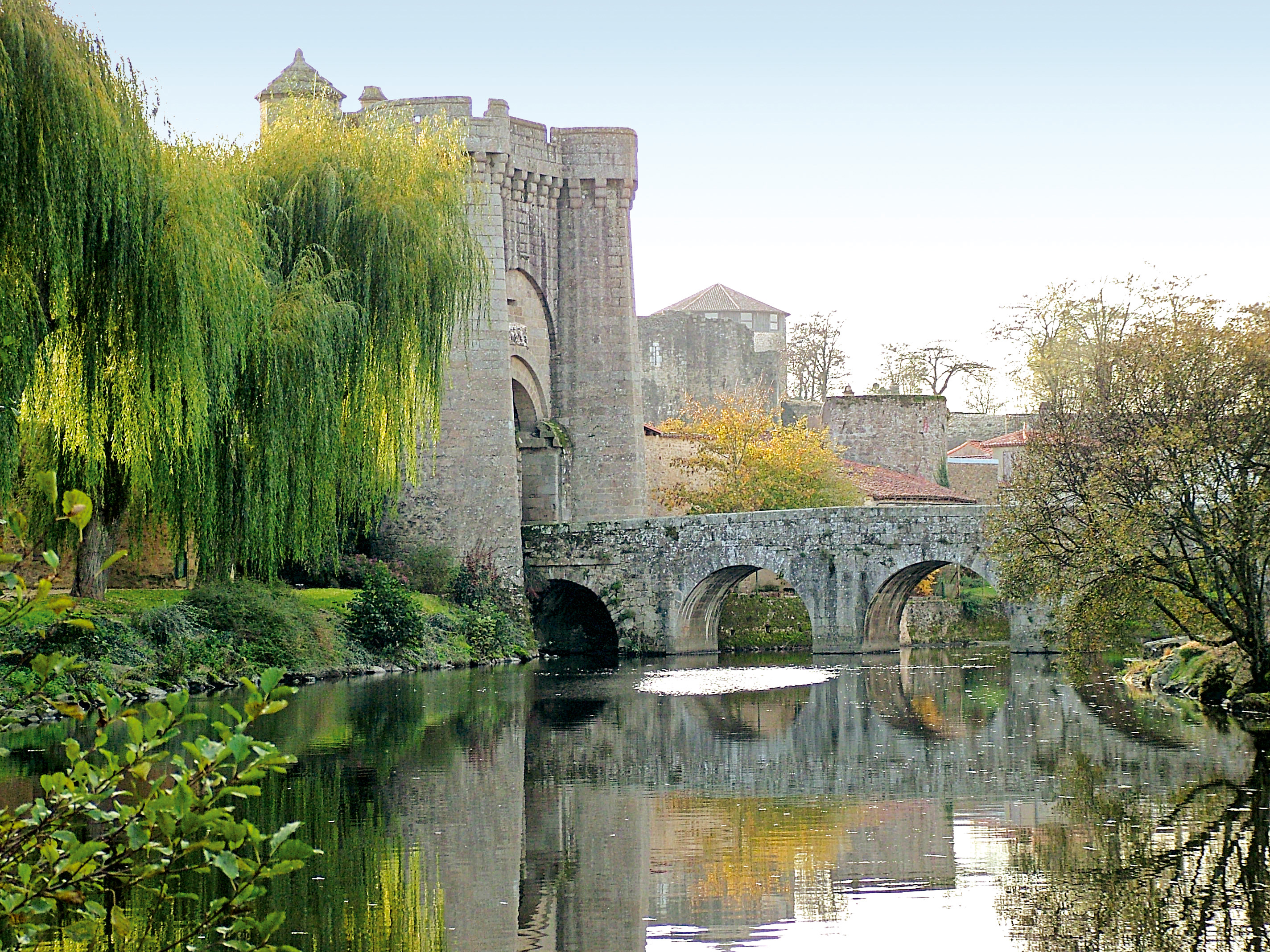 Porte Saint-Jacques, Parthenay