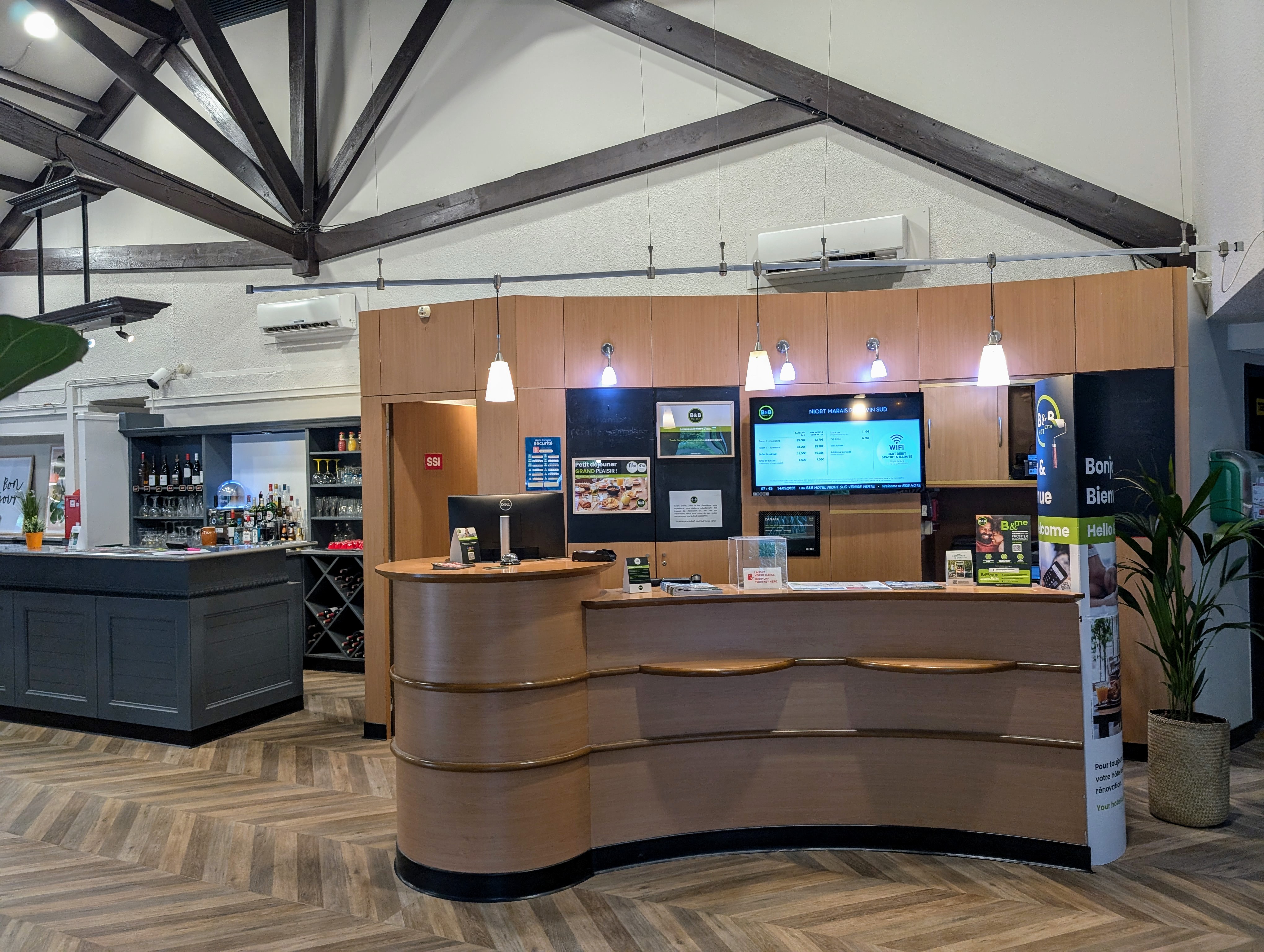 B&B Hôtel Niort Sud Venise Verte - photo 3