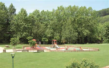 Aire de pique-nique du parc des Berges Aire de pique-nique du parc des Berges