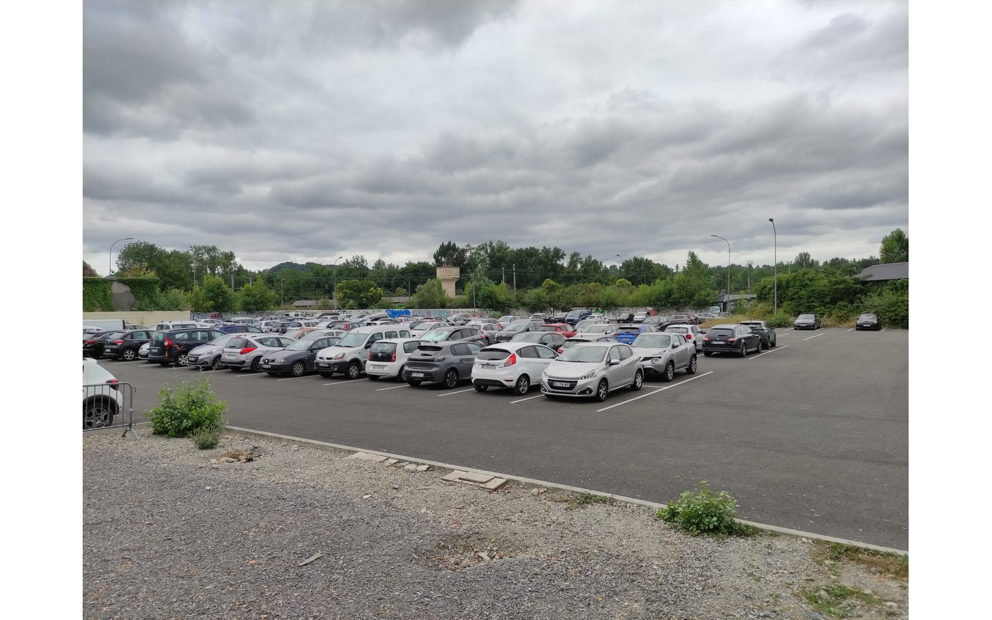 Parking Rives du Gave