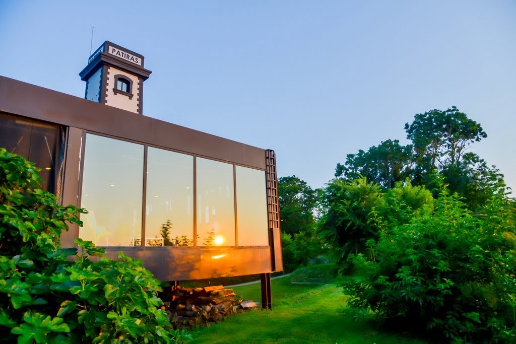 Visite et déjeuner au Refuge de l’île de Patiras