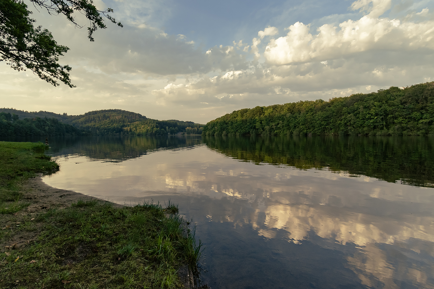 Entre lac et étang, Saint-Hilaire-les-Courbes