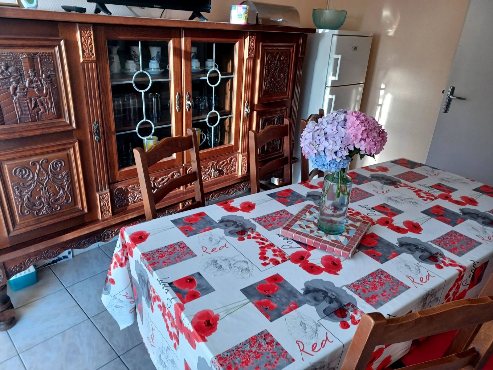 Meublé Hustaix, Ledeuix