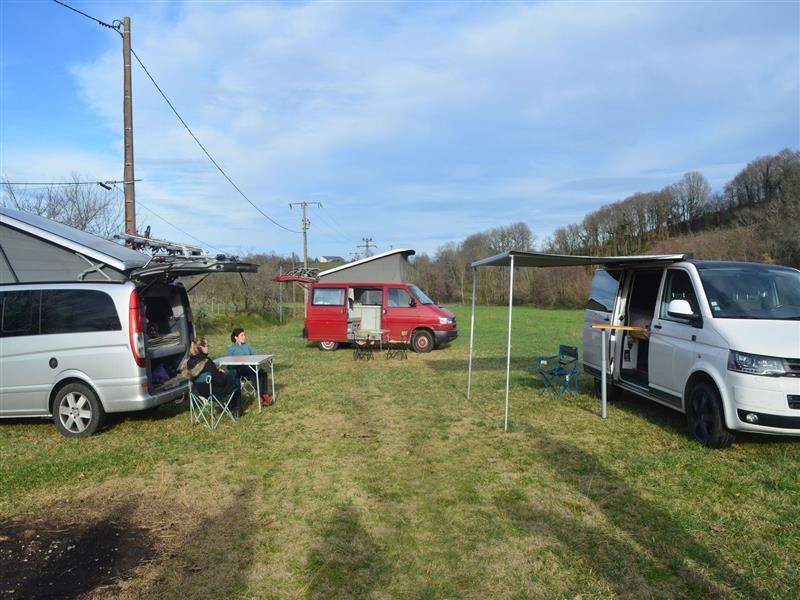 Aire de camping-car - Aux Hirondelles