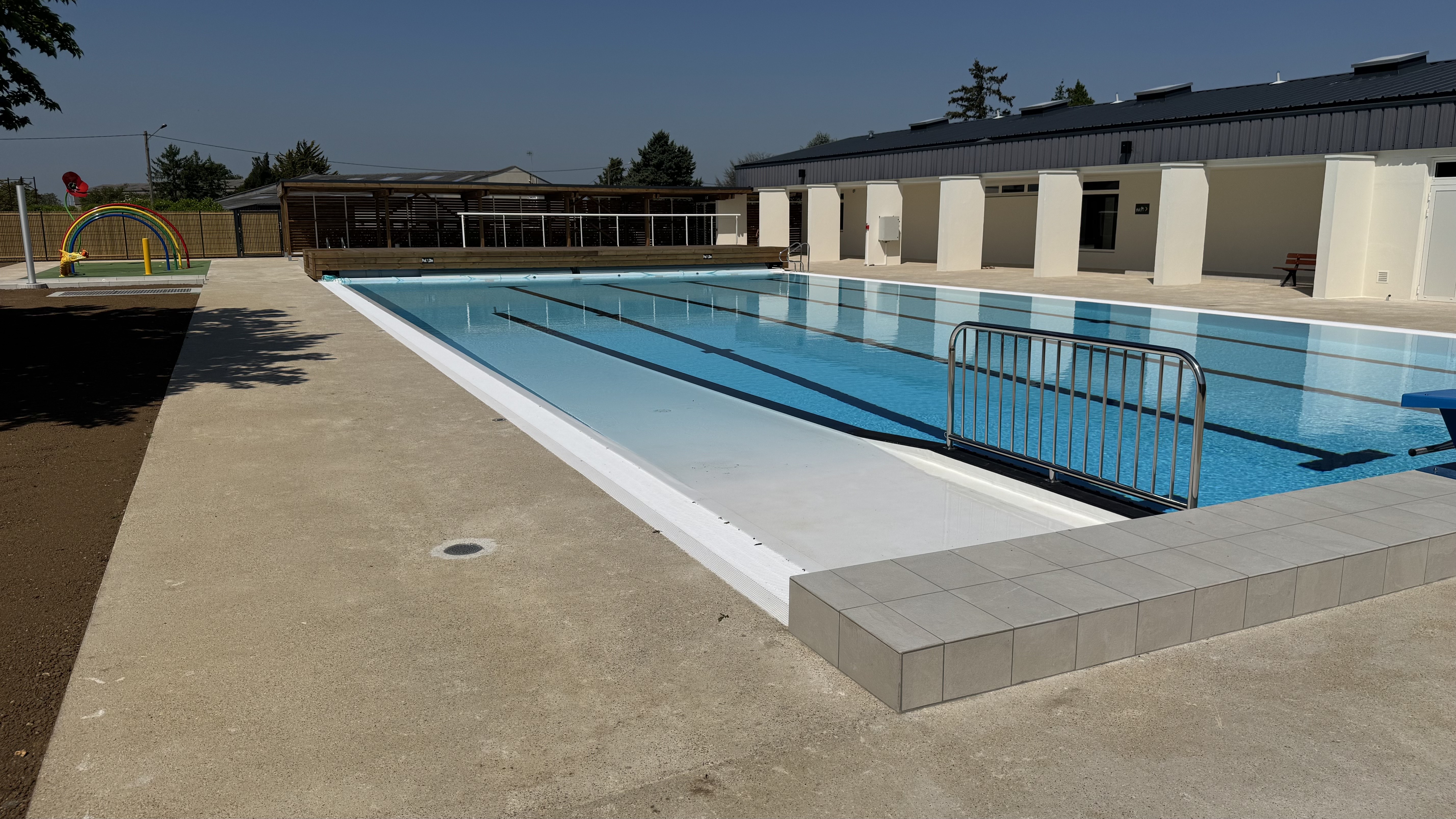 Piscine d'Airvault, Airvault