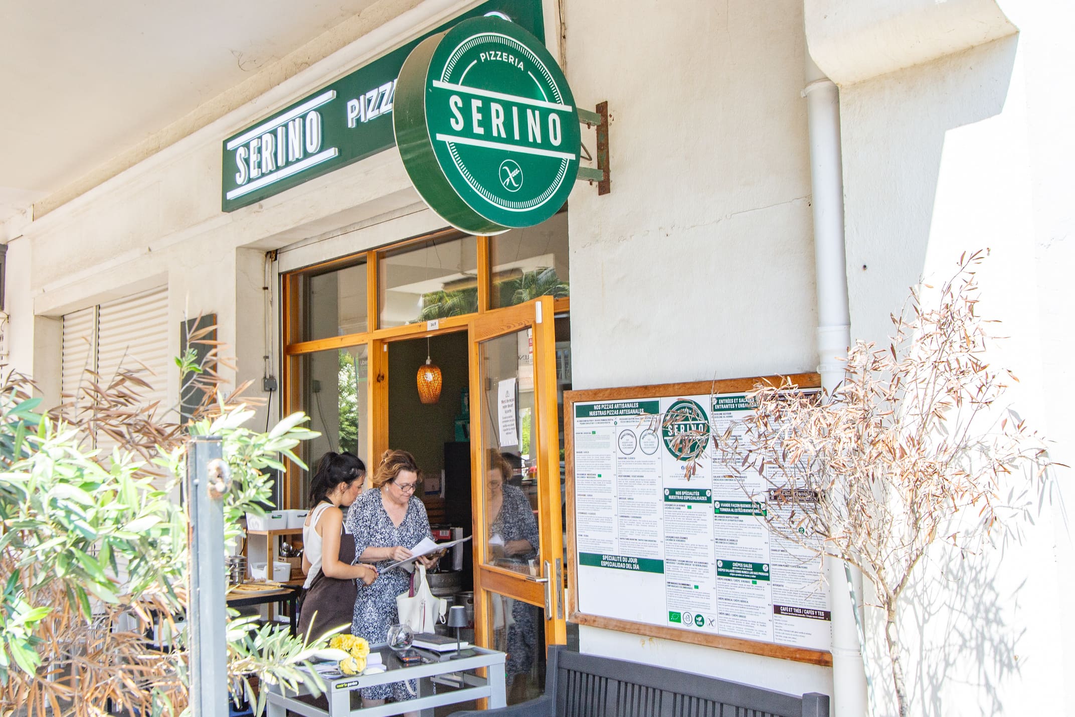 https://cdt64.media.tourinsoft.eu/upload/Pizzeria-Serino---Hendaye-Tourisme--3.jpg