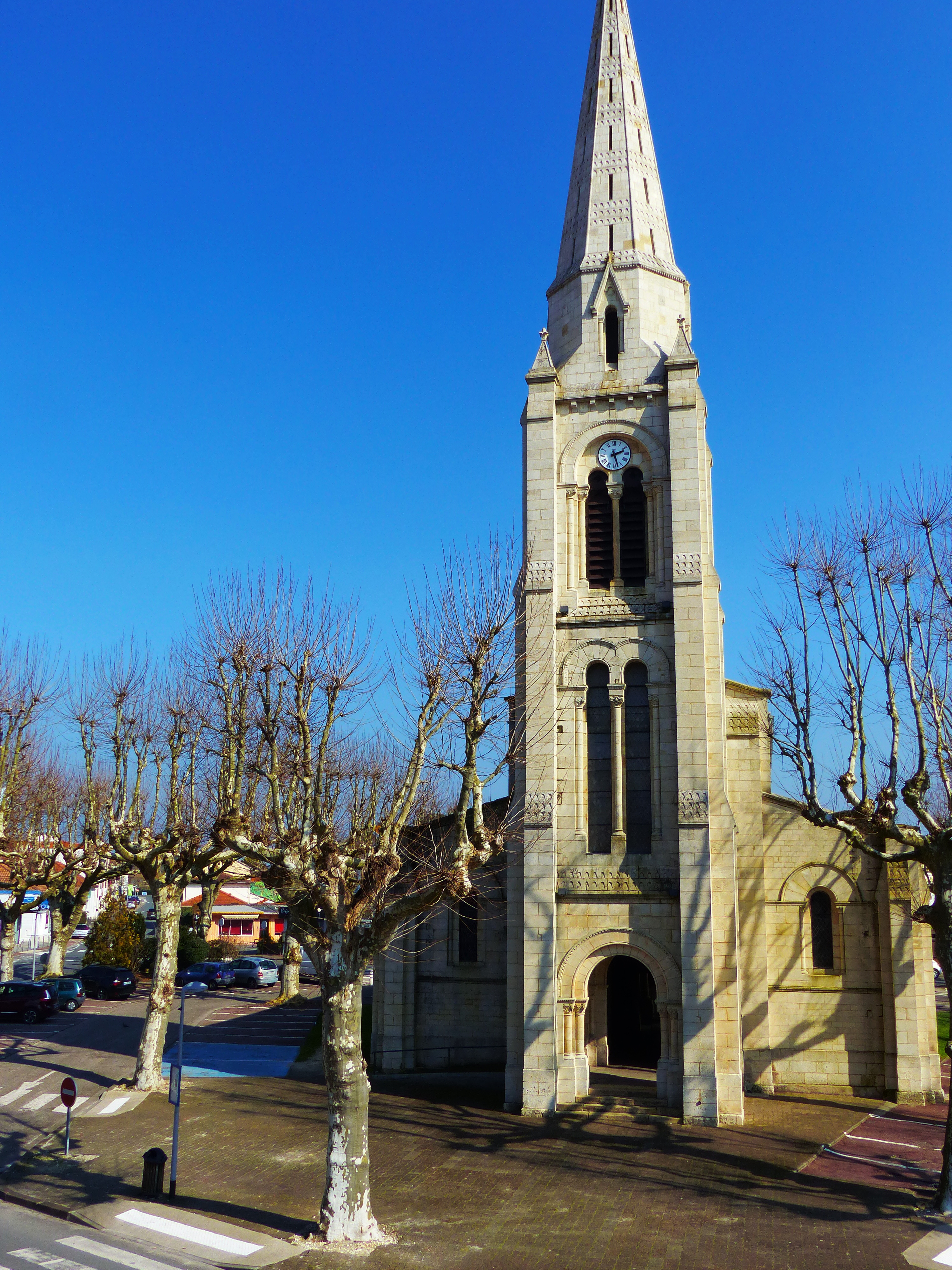 Eglise Saint-Vincent de Paul d'Arès