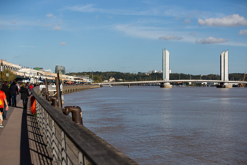 Balade à roulettes : Les deux ponts de Bordeaux, Bordeaux