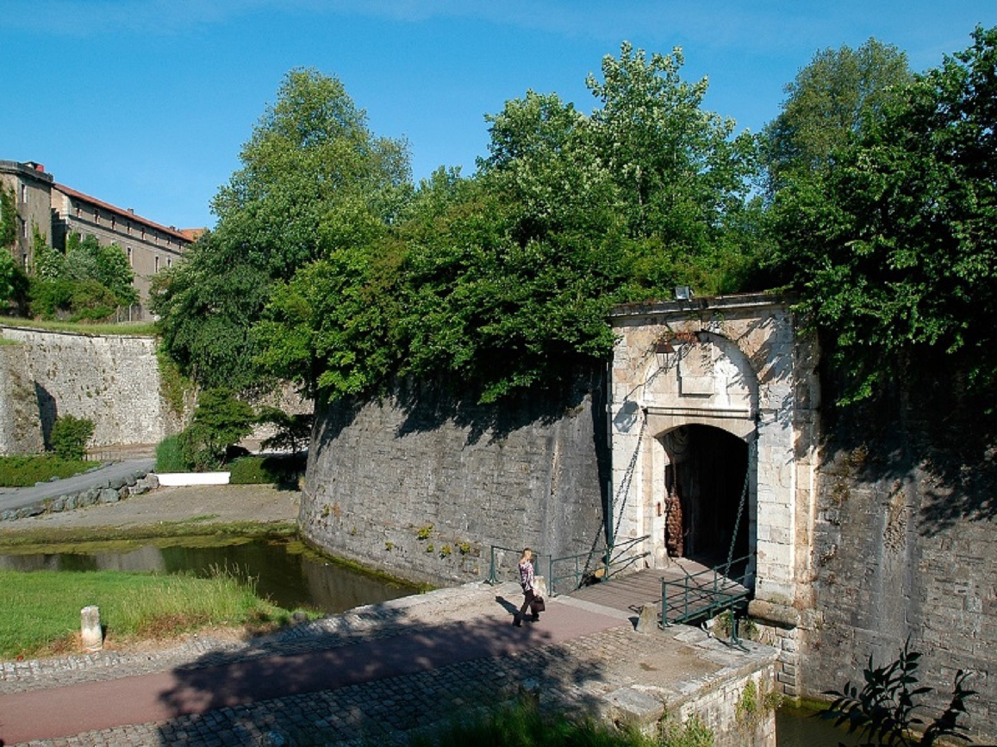 Visite guidée : Des remparts dans la ville / Petit-Bayonne