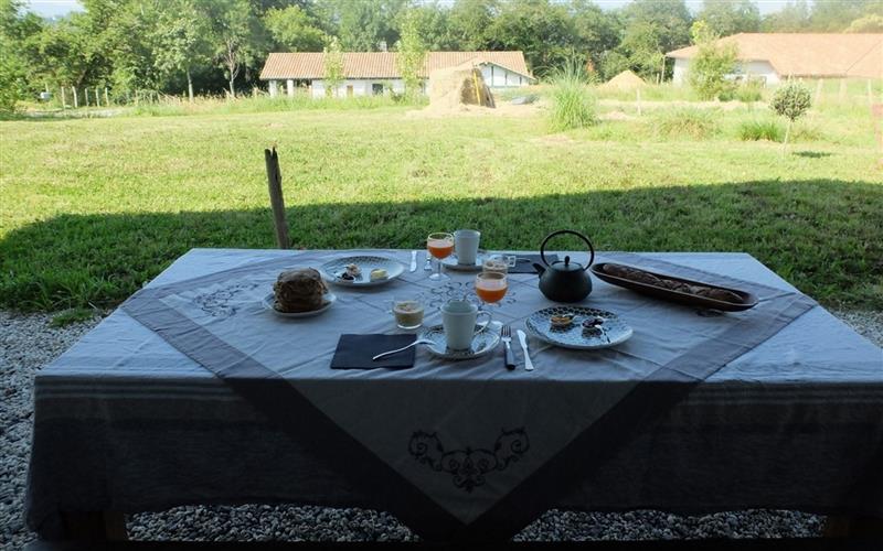 Chambres et tables d'hôtes EtcheKat