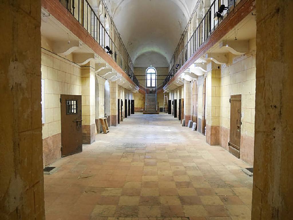 Visite guidée - L'ancienne prison et le quartier de l'hôpital — visuel événement