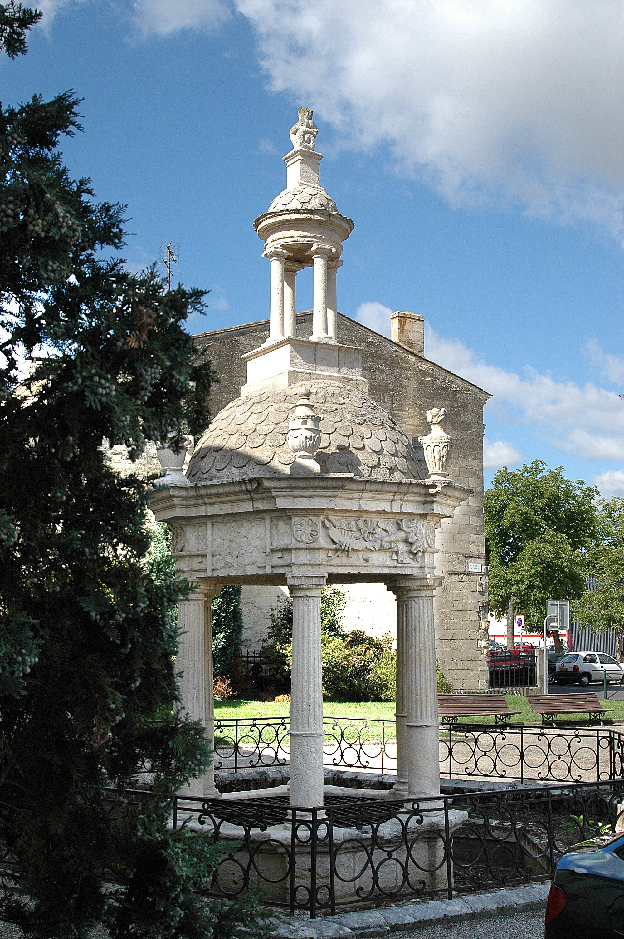 Puits Henri IV, Coutras - photo 6