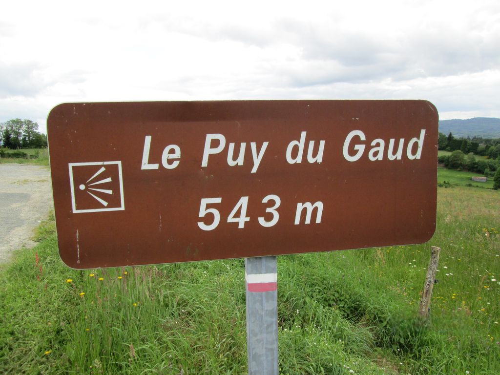 Circuit pédestre n° B1 Le Dolmen des Granges, Bénévent-l'Abbaye - photo 2