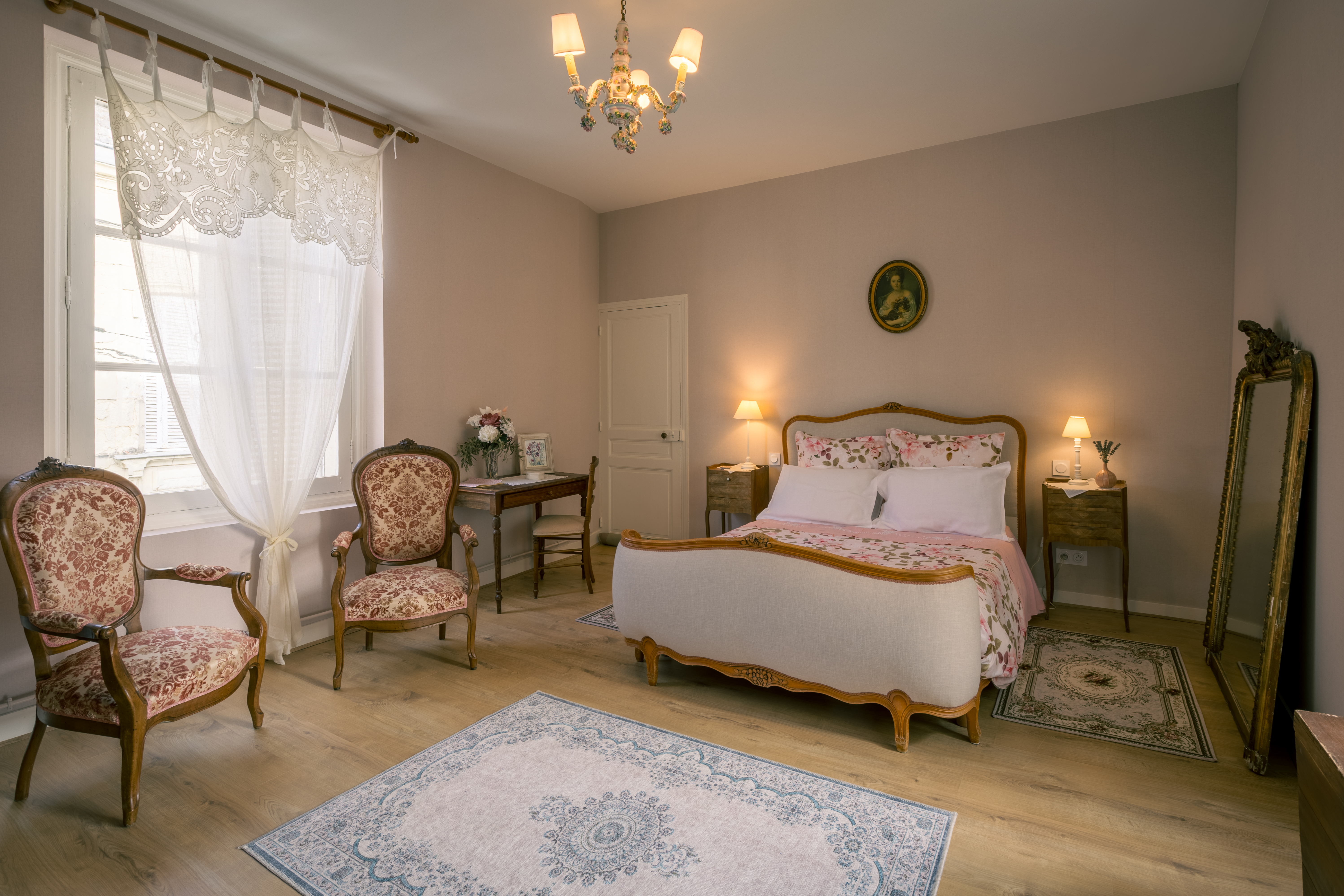 Le Prieuré Sainte Croix, chambre d'hôtes à Loudun