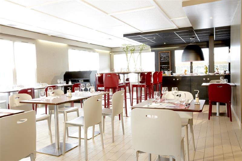 Hôtel-Restaurant Campanile Bayonne