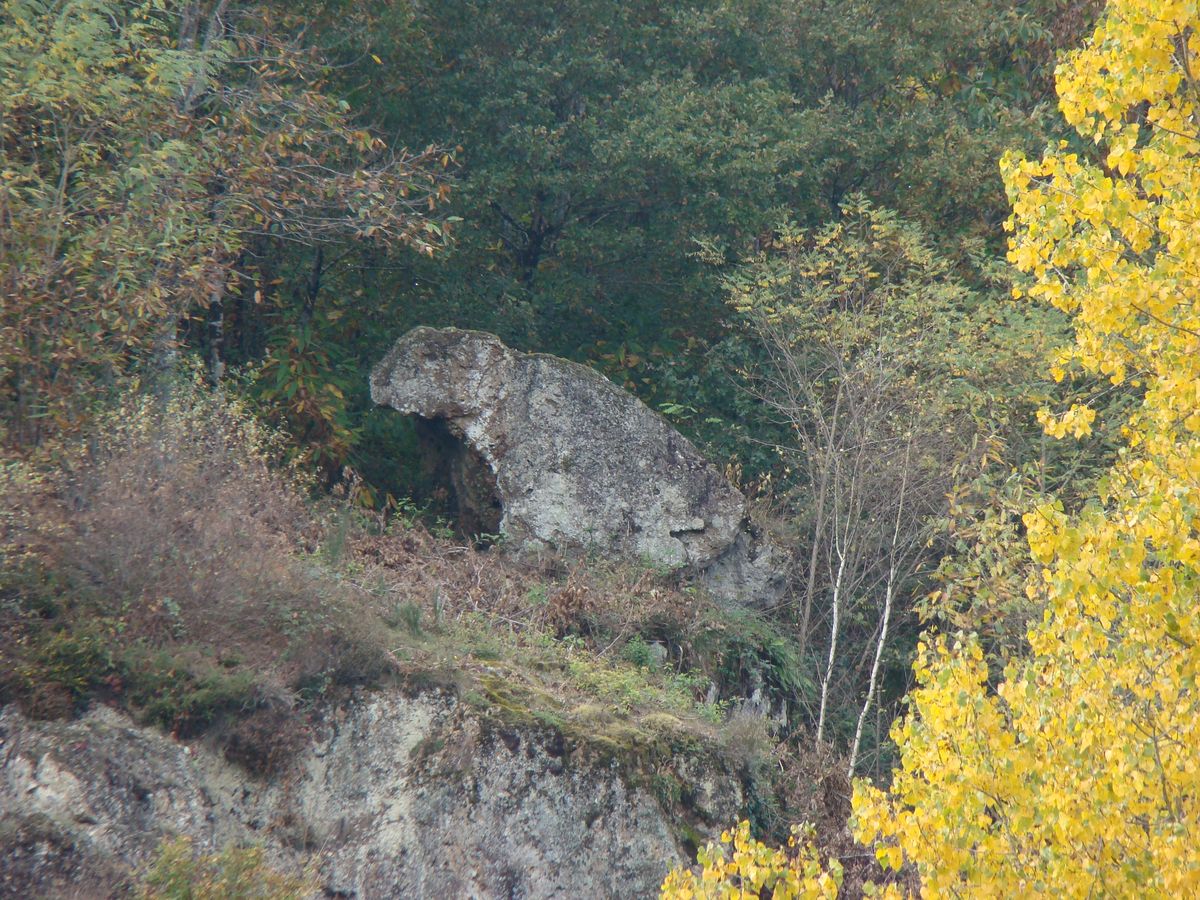 La Grande Boucle du Parc : Etape 5 : Les Salles Lavauguyon à Rochechouart, Les Salles-Lavauguyon