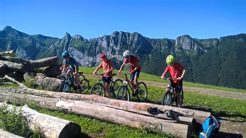 Rando Bike - Monsieur Gilles BERGERAS - Accompagnateur en montagne et VTT