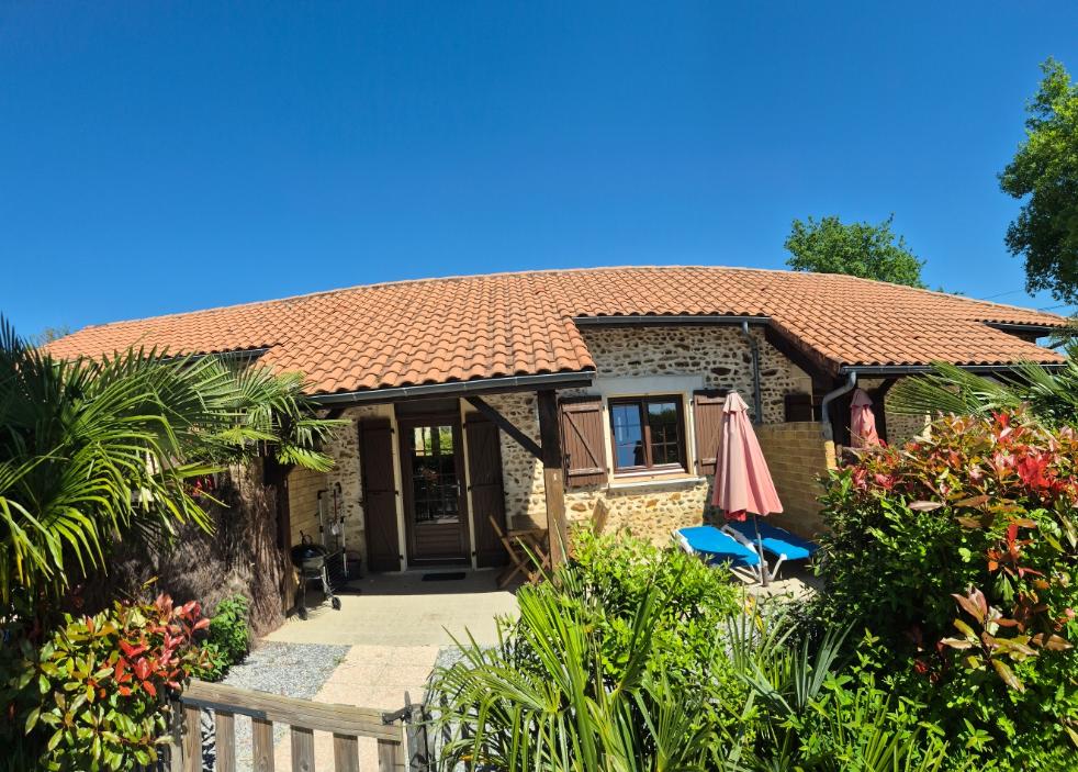 Maison Renaissance Larmane