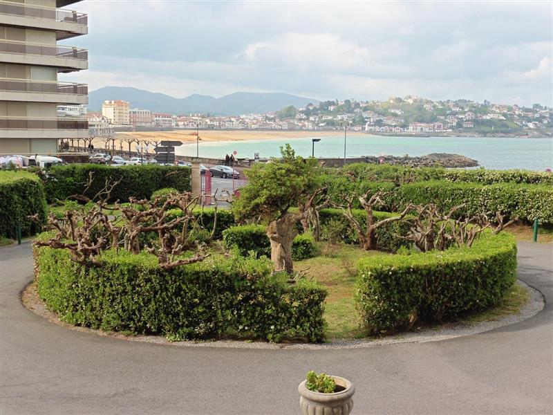 Madame Geneviève JUEN