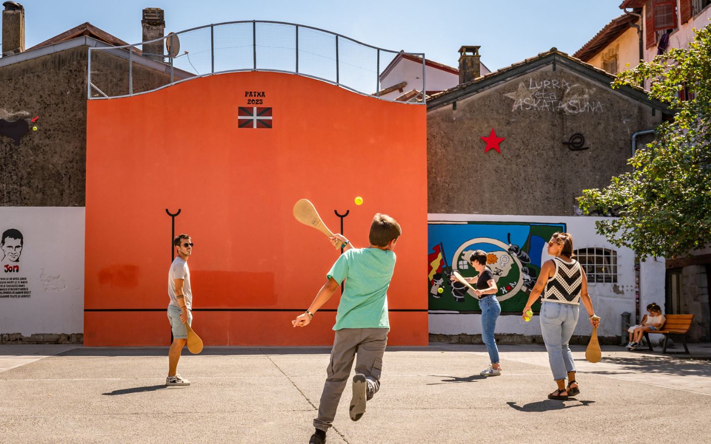 Initiation à la pelote basque