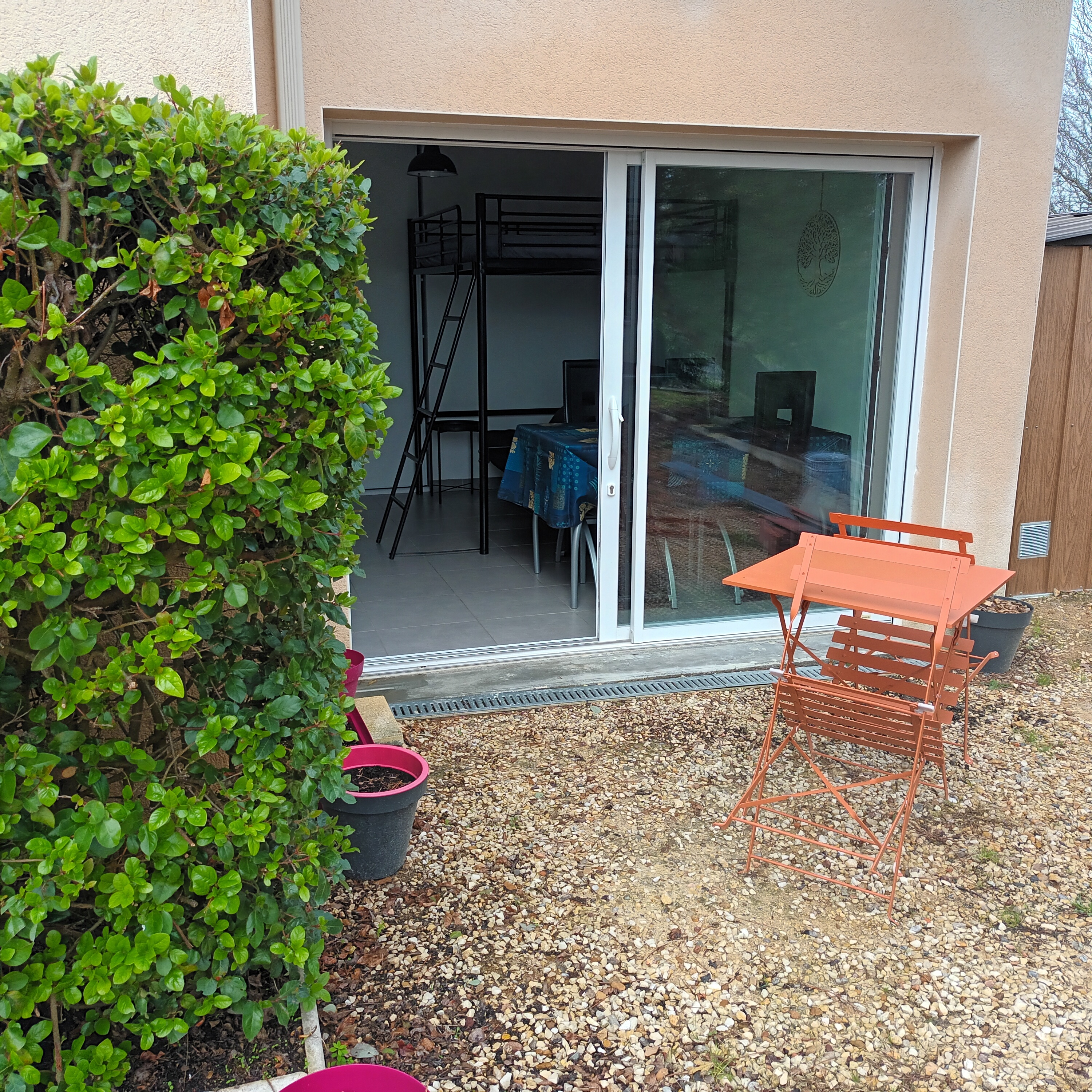 Madame Aniela ROBLES - photo 3