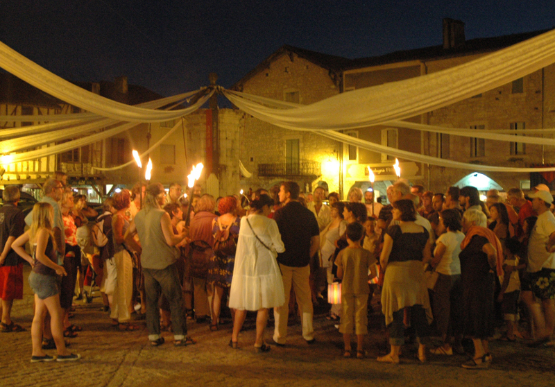 Ronde de nuit en bastide