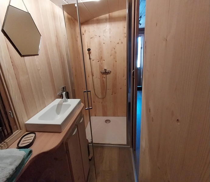 Roulotte de Piégut, Piégut-Pluviers