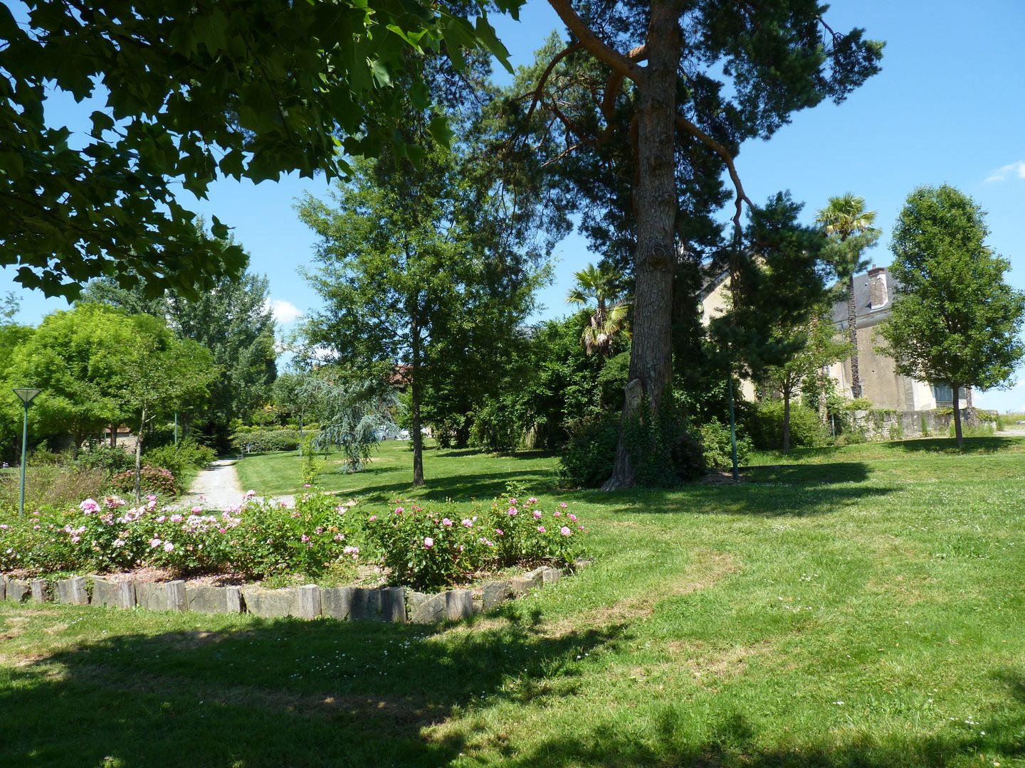 Je découvre avec "Zoé la curieuse" le village de Sauvagnon