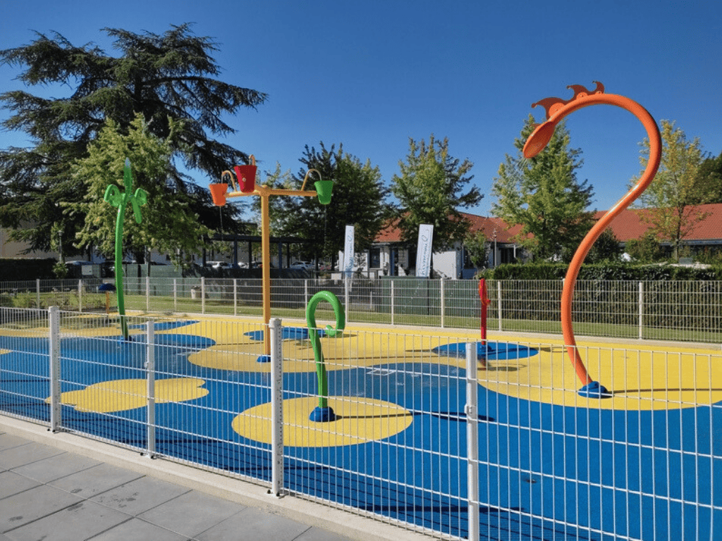 Piscine Municipale des Ecluzelles, Chasseneuil-du-Poitou - photo 2