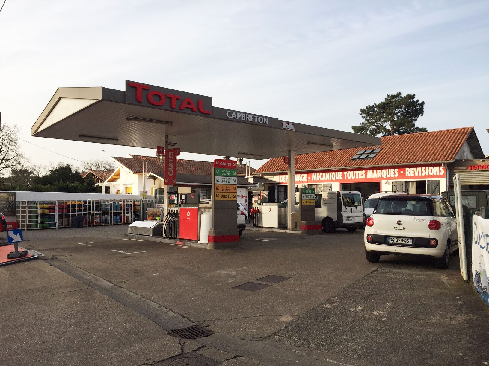 Station service Total Location