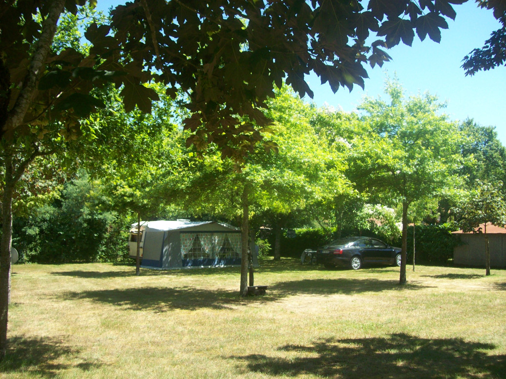 Camping Piou de Pelle, Saint-Julien-en-Born - photo 9