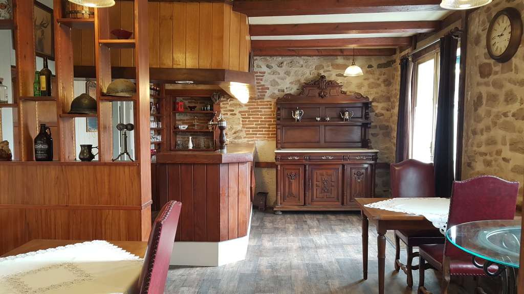 Chambres d'hôtes "L'Ancienne Gendarmerie", Saint-Laurent-sur-Gorre - photo 8