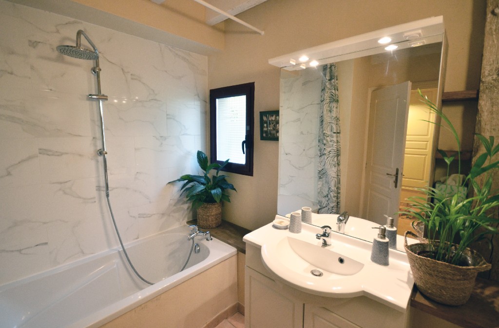 La Closerie de la Beyne: La Grange, Naussannes