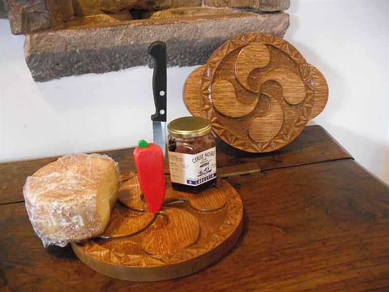 Sculptures sur bois - Annie Alfaro-Ospital